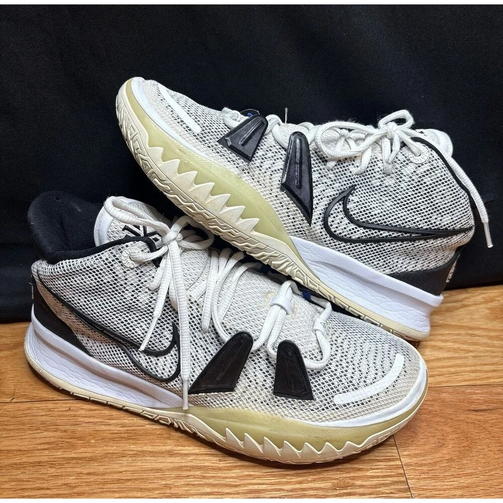Nike Kyrie 7 Black Glow Hyper CQ9326-100 White Men’s Basketball Shoes Size 9.5